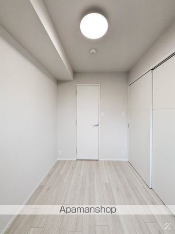 La Perla JiyugaokaIIの居間写真
