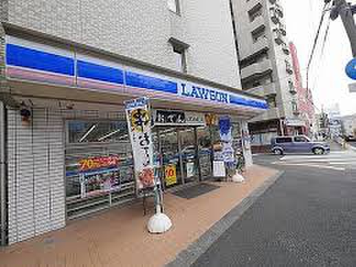 コンビニ　ローソン 横浜東白楽店（コンビニ）まで300m