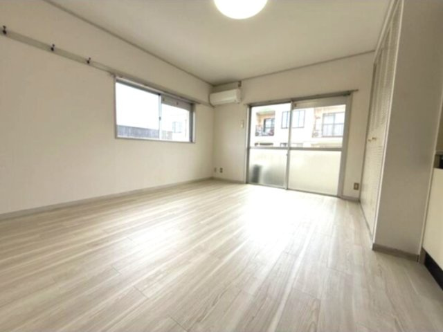 眺望　※写真は同じマンションの違う部屋のものになります。
