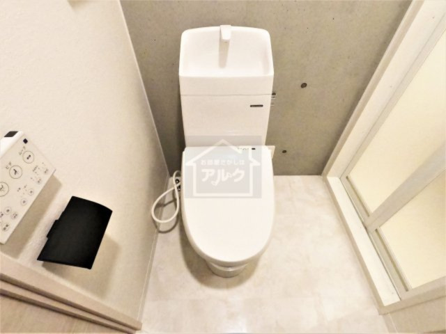 トイレ　ゆったりとした同仕様空間のトイレです