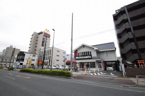 飲食店　マクドナルド 15号新子安店（飲食店）まで1577m