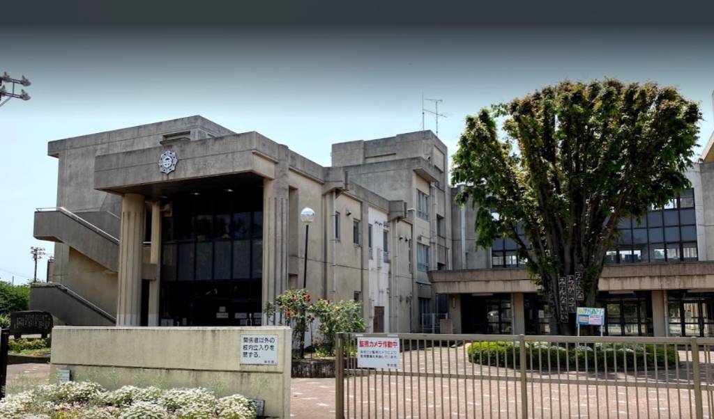 中学校　相模原市立鵜野森中学校（中学校）まで559m