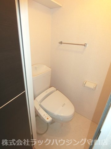 トイレ　同仕様写真となります。