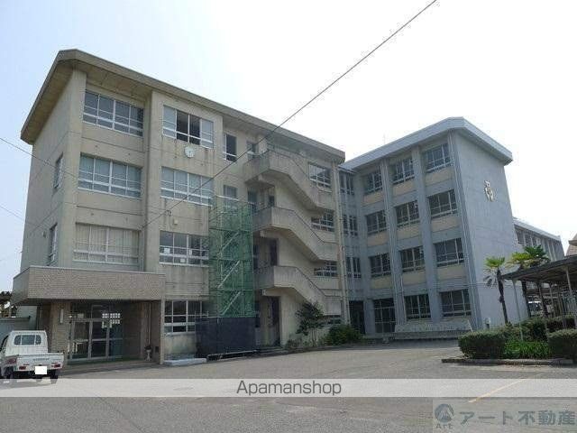中学校　垣生中学校（中学校）まで536m