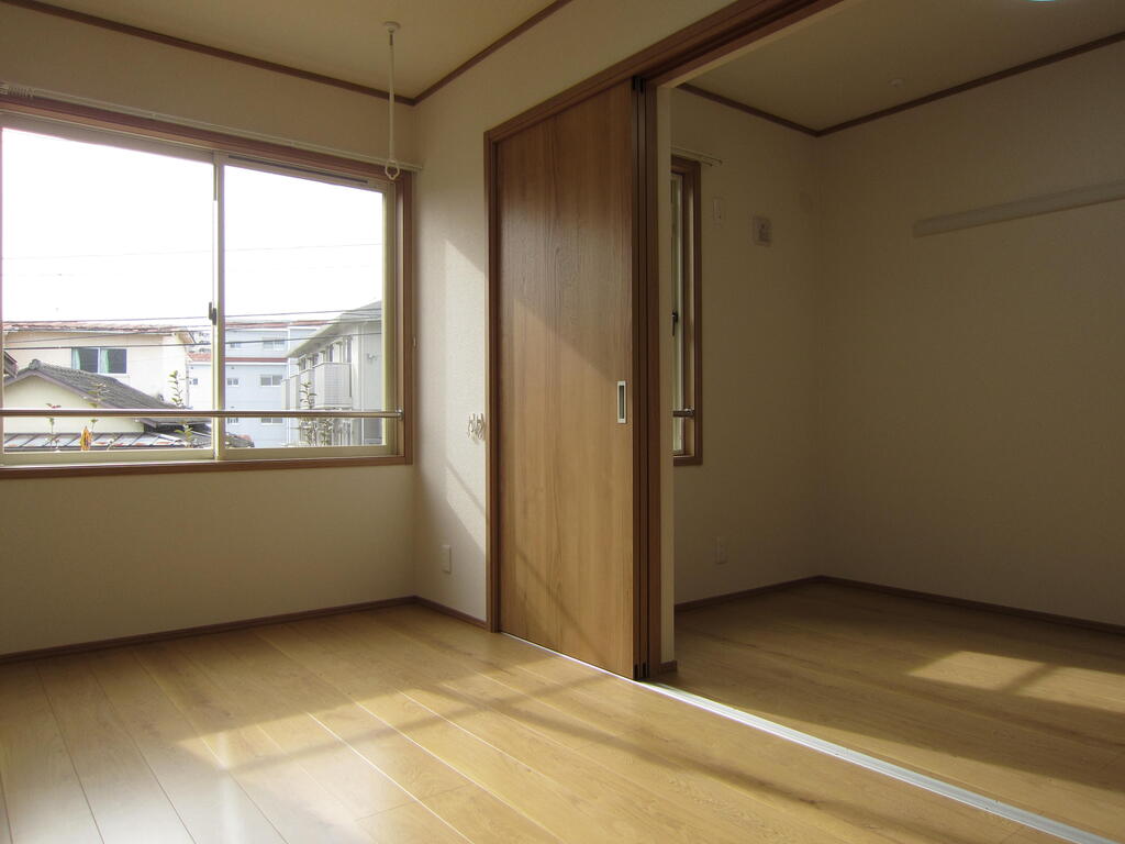 ファームセル小松島の居間写真