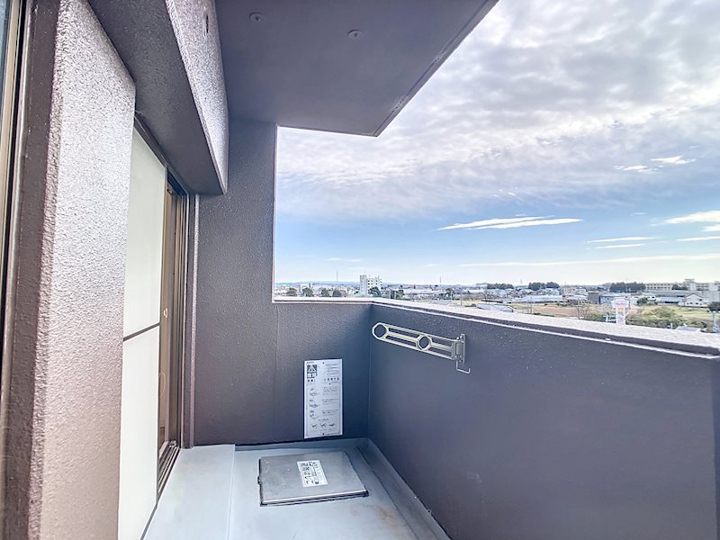 バルコニー　※他部屋の参考写真です。