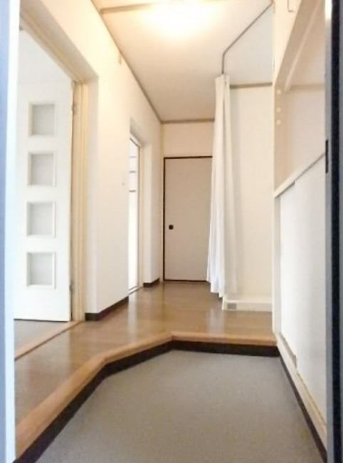 玄関　※他部屋参照