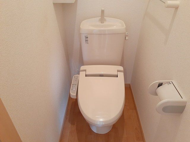 トイレ　ゆったりとした空間のトイレです