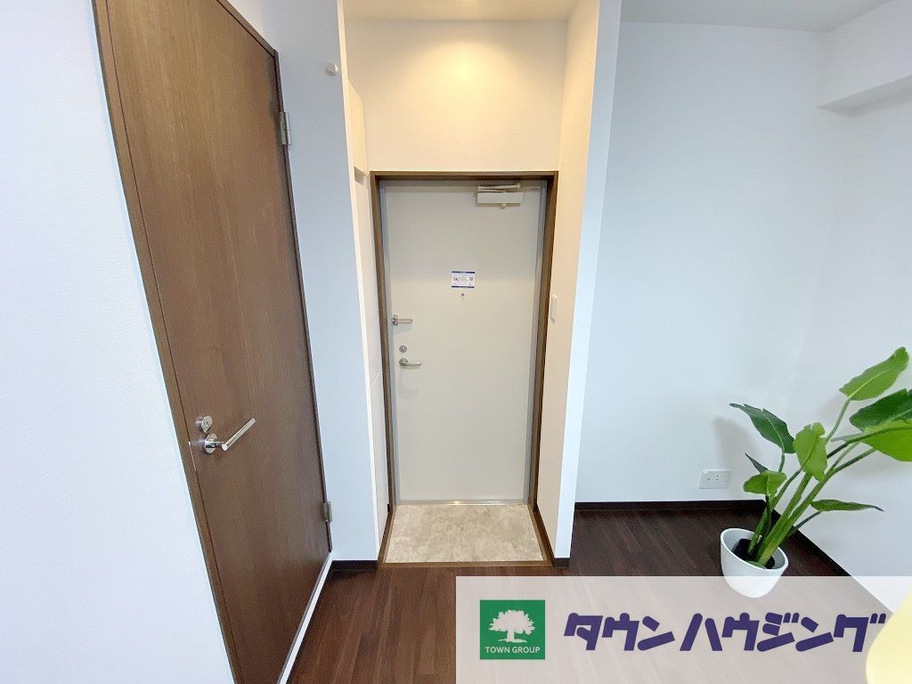 玄関　お問合せは(株)タウンハウジングレジデンス事業部までお問合…