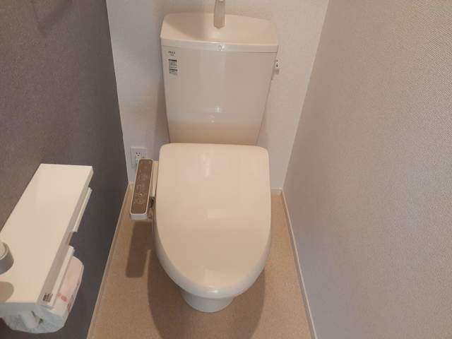 トイレ　シンプルで使いやすいトイレです