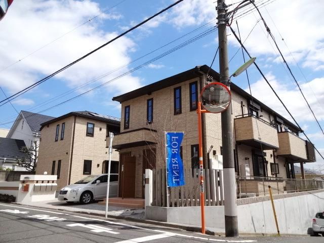 建物外観　★新婚さんやカップルにオススメ物件★