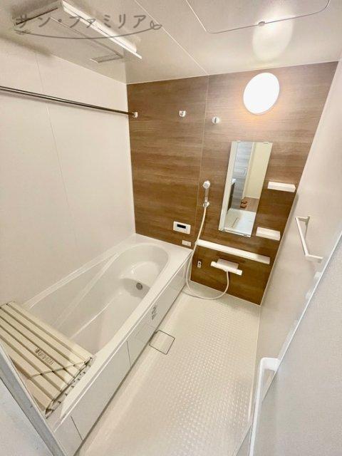 バス・シャワールーム　同一物件別部屋写真