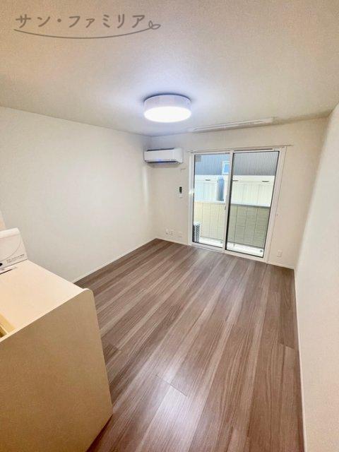 居室・リビング　同一物件別部屋写真