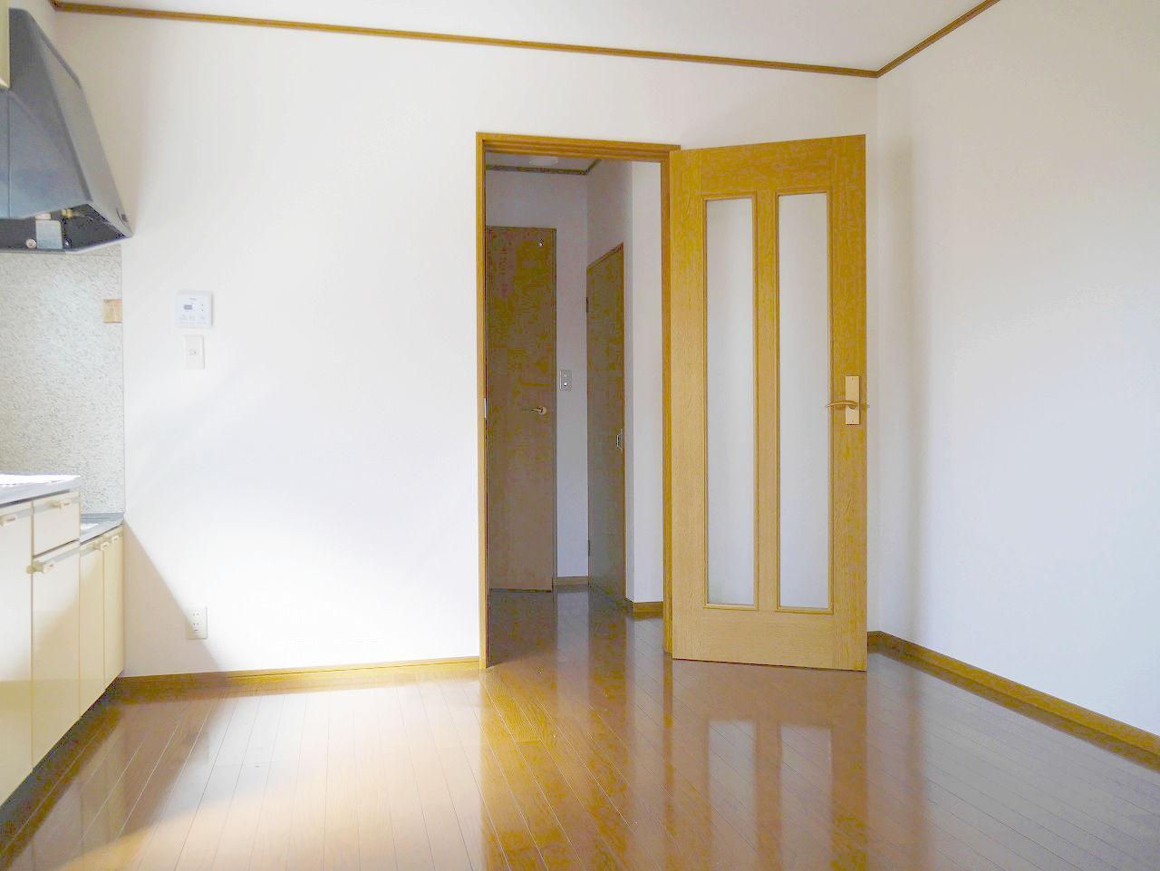 その他部屋・スペース　自然光が入る窓のあるキッチンです