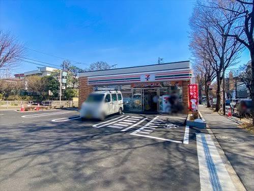 コンビニ　セブンイレブン世田谷北烏山3丁目店（コンビニ）まで114m
