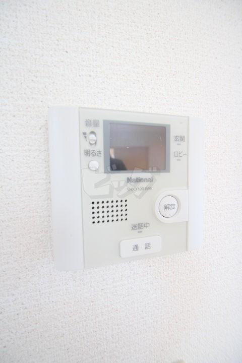 セキュリティ　来客の顔が見えて安心！TVモニターホン付きです♪