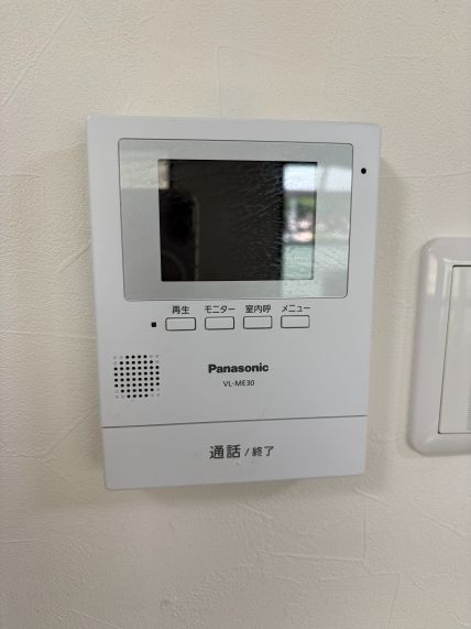 セキュリティ　TVモニター付きインターホン