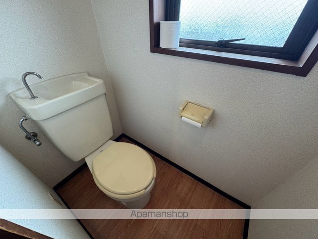 シャトル上杉のトイレ写真