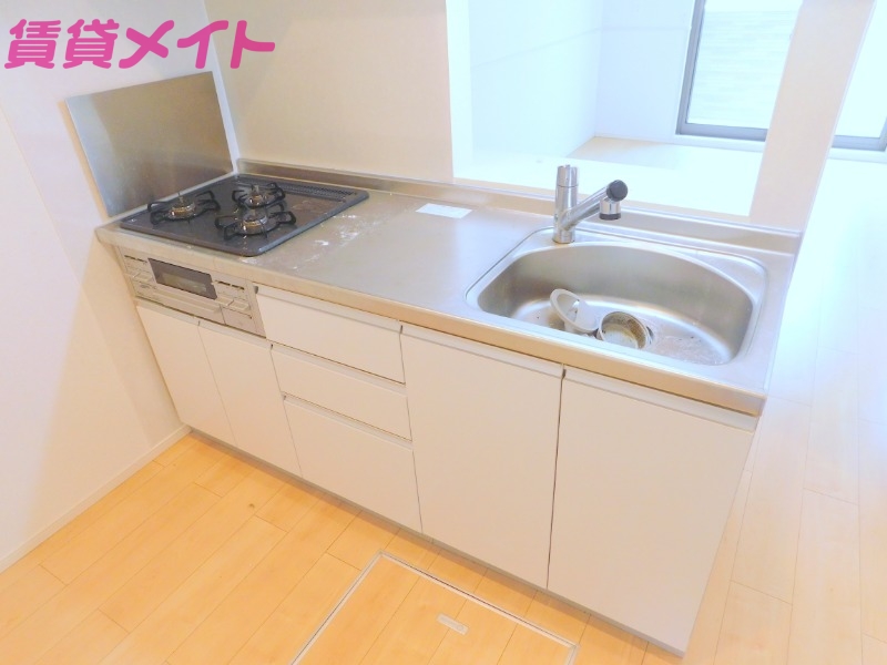 キッチン　同型参考写真です