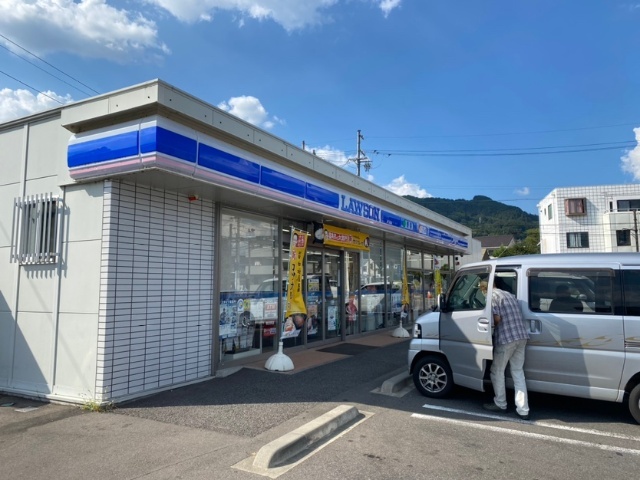 コンビニ　ローソン長野上松三丁目店（コンビニ）まで190m