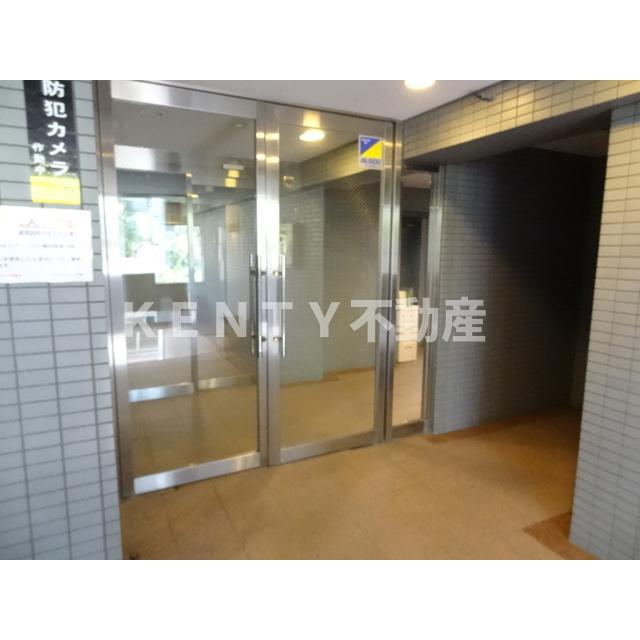 エントランス　清潔なエントランスです