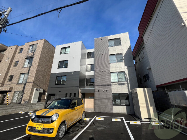 建物外観　札幌市白石区南郷通１３丁目「グラン南郷」
