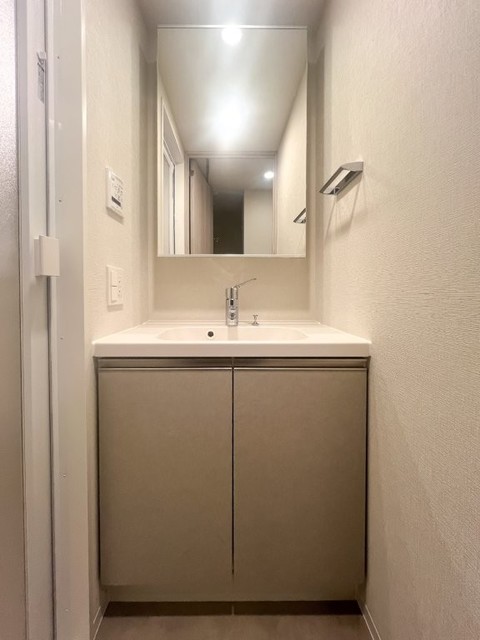 洗面設備　※写真は同タイプ住戸です。