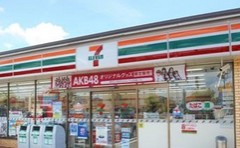 コンビニ　セブン－イレブン 葛飾西新小岩４丁目店（コンビニ）まで121m