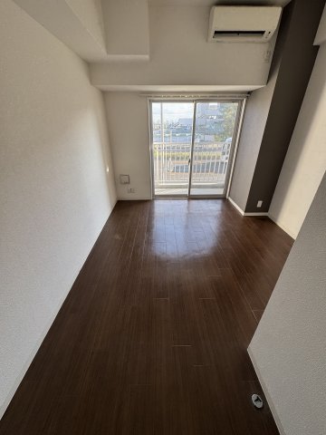 その他部屋・スペース　落ち着いて過ごせるお部屋なので、寝室にいかがでしょうか