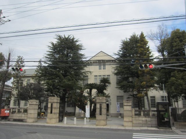 大学・短大　兵庫県立大学　姫路環境人間キャンパス　研究棟V（大学・短大）まで1955m