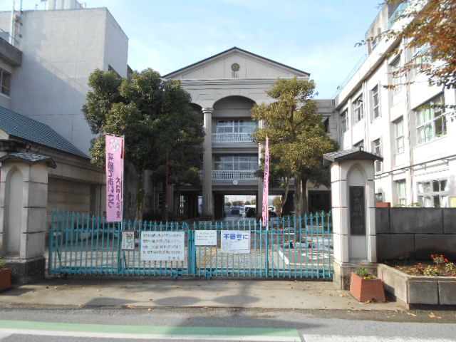 小学校　越谷市立大袋小学校（小学校）まで458m