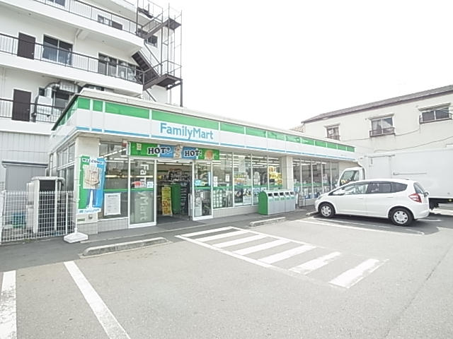 コンビニ　ファミリーマート 堀之内一丁目店（コンビニ）まで472m