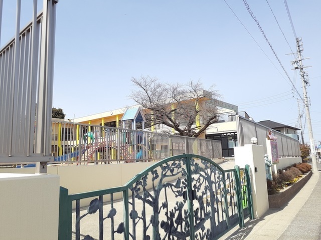 幼稚園・保育園　とやまこども園（幼稚園・保育園）まで578m