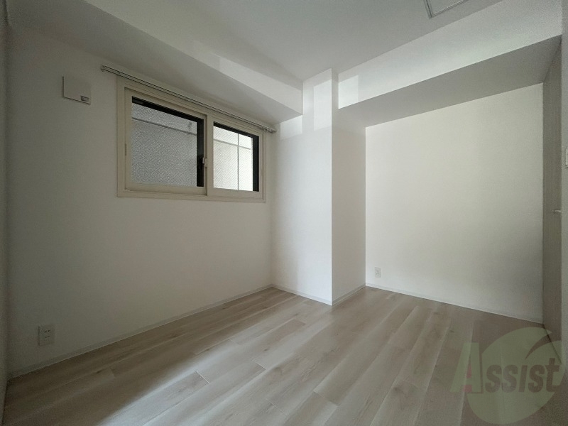 その他部屋・スペース　こちらのお部屋は光が差し込む、温かみのあるお部屋です。