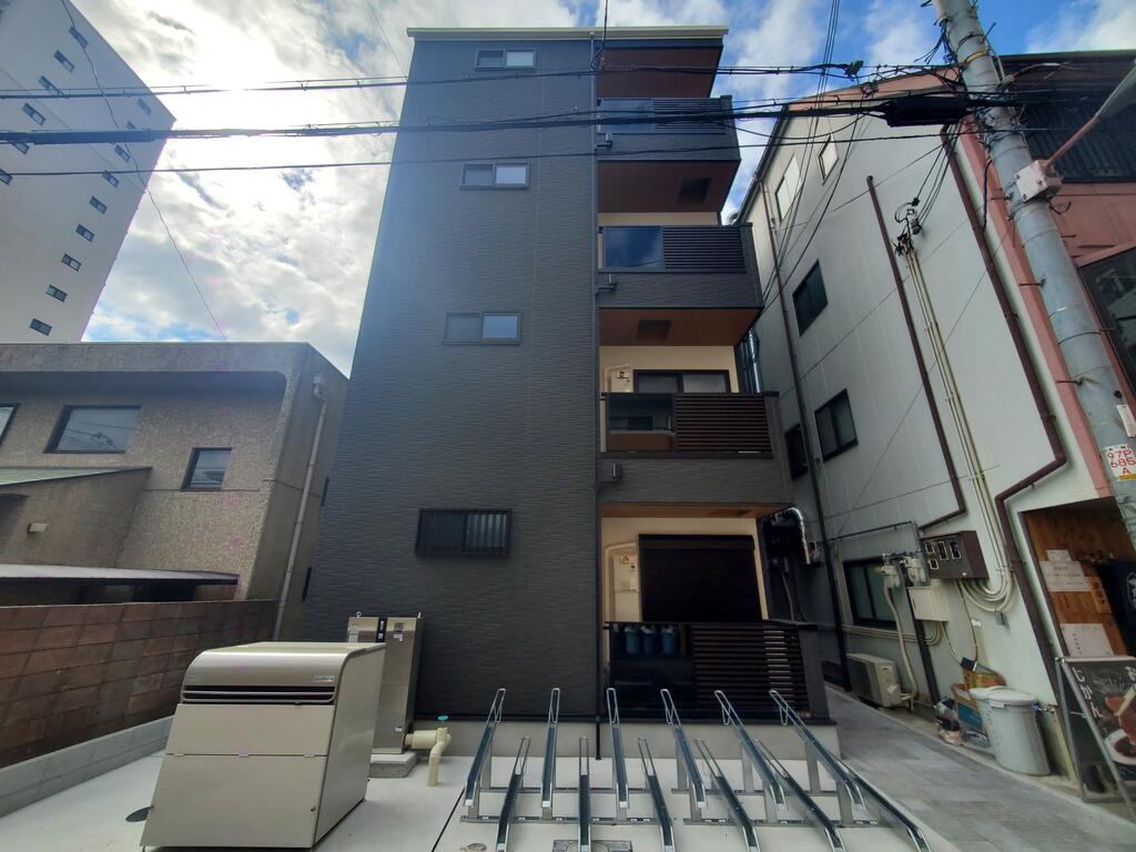 ロイヤルコートあびこの外観写真