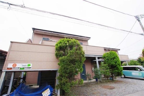 建物外観　グランシャリオ１