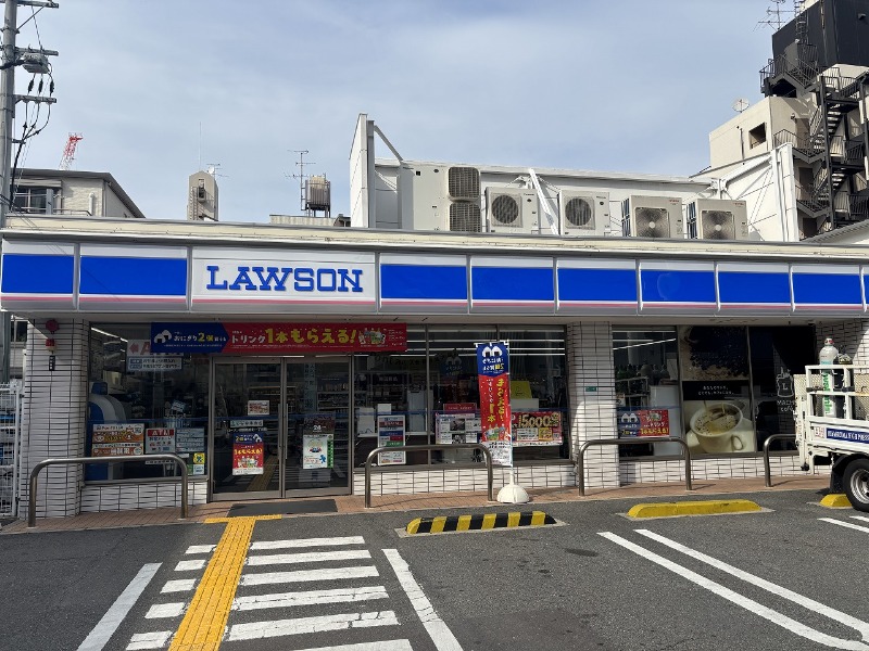 コンビニ　ローソン都島高倉町一丁目店（コンビニ）まで237m