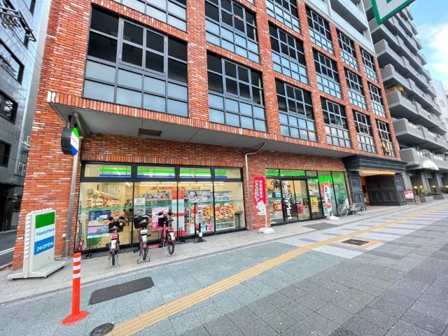 コンビニ　ファミリーマート大須一丁目店（コンビニ）まで80m