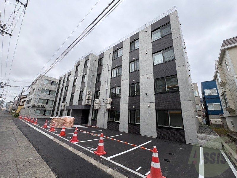 建物外観　札幌市北区麻生町「ＧＲＡＮＢＡＣＨ麻生」
