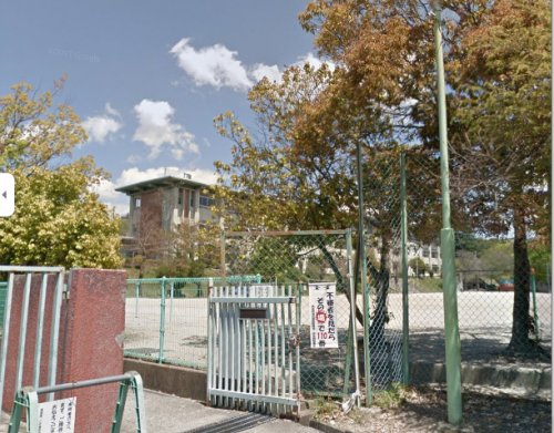 小学校　市立平城西小学校（小学校）まで495m