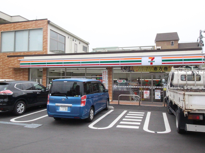 コンビニ　セブンイレブン（コンビニ）まで160m
