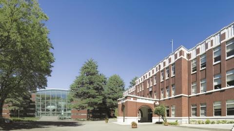 大学・短大　私立成蹊大学（大学・短大）まで1049m