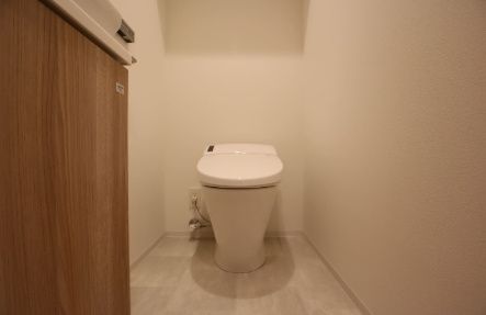 トイレ　写真は同タイプ住居です。