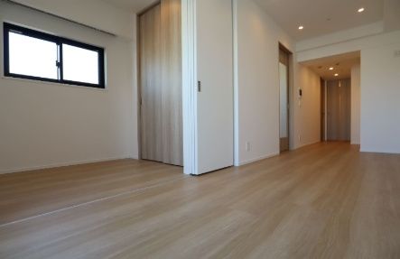 居室・リビング　写真は同タイプ住居です。