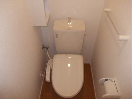トイレ　トイレもきれいです