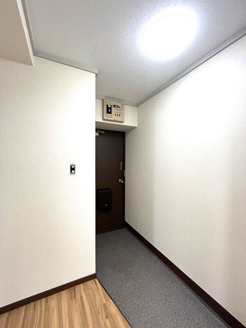 玄関　現況優先