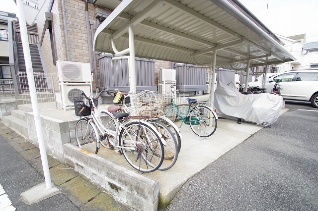 その他共有部分　敷地内駐輪場完備