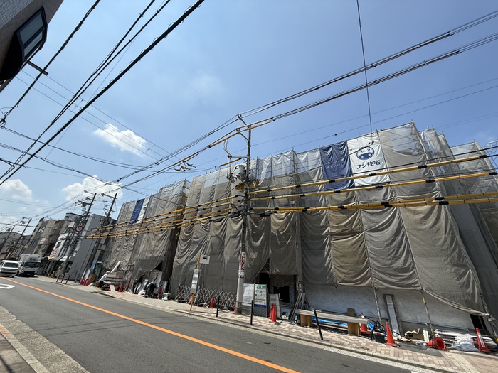 建物外観　建築中