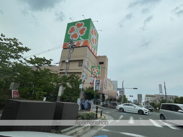 スーパー　ライフ八尾店（スーパー）まで275m
