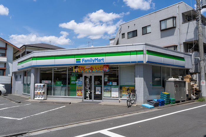 コンビニ　ファミリーマート豊島要町二丁目店（コンビニ）まで252m